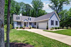 3 MENIFE CT, WILLIAMSBURG, VA
