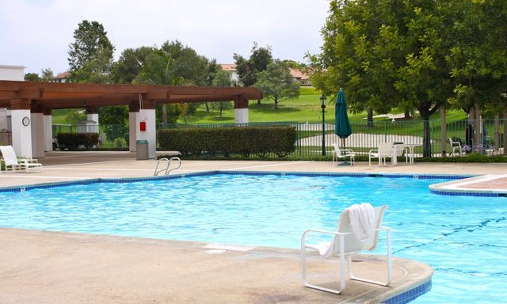 Outdoor Pool & Sundeck