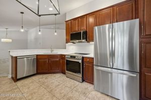 8657 LITTLE SWIFT CIR # 27D, JACKSONVILLE, FL