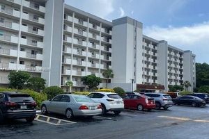 5860 NW 44TH ST APT 102, LAUDERHILL, FL