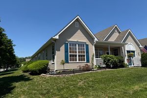 21 FOXWOOD RD, LAKEWOOD, NJ
