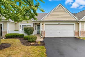 2346 ASHBROOK LN, GRAYSLAKE, IL