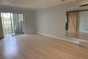 2811 GARDEN DR S APT 201, PALM SPRINGS, FL