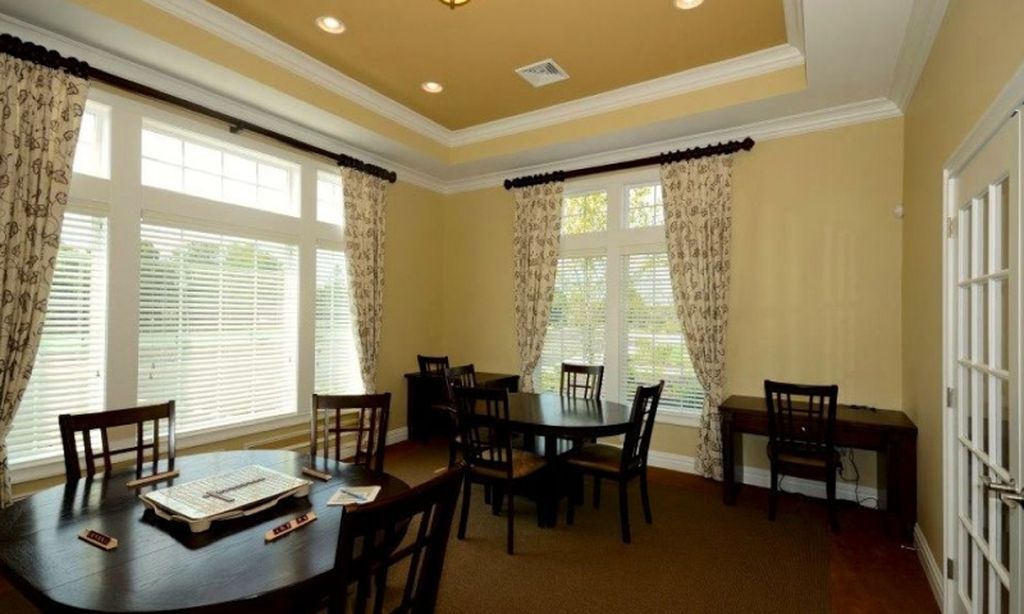 Game & Internet Room