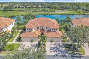 3080 MEANDERING WAY 202, FORT MYERS, FL