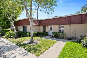884 WORCESTER LN, LAKE WORTH, FL
