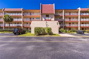 1005 COUNTRY CLUB DR 307, MARGATE, FL