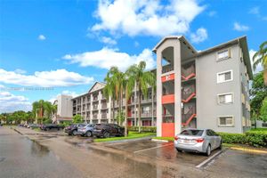 801 SW 138TH AVE 103E, PEMBROKE PINES, FL