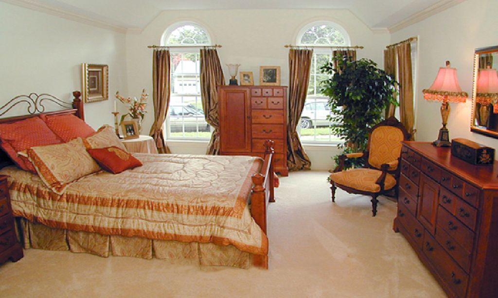 Master-on-Main Suites