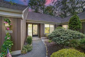 580 HERITAGE HLS B, SOMERS, NY