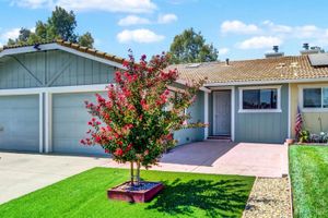 240 GRAND CANYON DR, VACAVILLE, CA