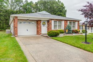 2 THAMES PL, BRICK, NJ