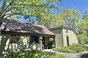 740 HERITAGE VLG B, SOUTHBURY, CT