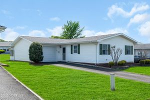 52 WATKINS RD, BRICK, NJ