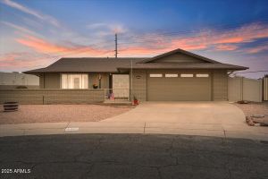 10001 W DEANITA LN, SUN CITY, AZ