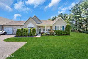 32 SUNNYBROOK LN, LAKEWOOD, NJ