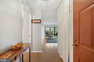 15100 INTERLACHEN DR # 4-522, SILVER SPRING, MD