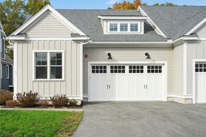 71 WESTON LN # 71, HOPKINTON, MA