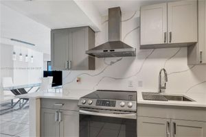 20500 W COUNTRY CLUB DR 512, AVENTURA, FL