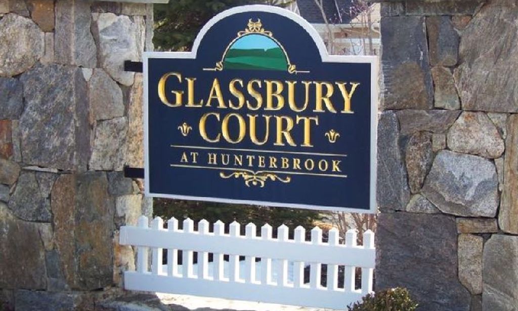 Glassbury Court at Hunterbrook - Cortlandt, NY