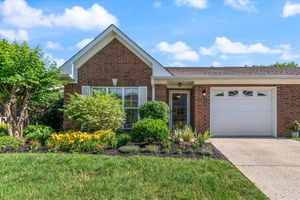 725 FOREST GLEN CIR, MURFREESBORO, TN