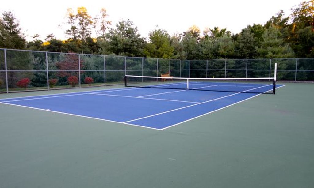 2 Tennis Courts