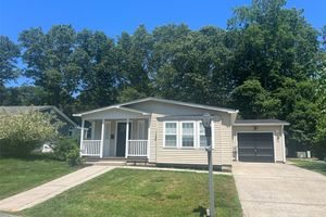 1407 MIDDLE RD UNIT 4 UNIT 4, CALVERTON, NY