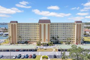 4725 COVE CIR APT 302, ST PETERSBURG, FL