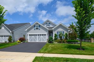 2 BANQUET CT, HOWELL, NJ