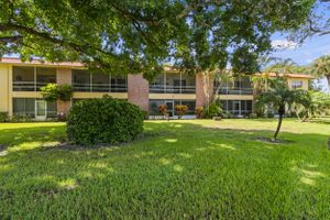 1923 SW PALM CITY RD H, STUART, FL