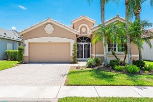 9908 MANTOVA DR, LAKE WORTH, FL
