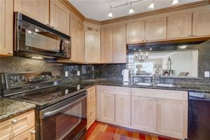 2002 GRANADA DR B3, COCONUT CREEK, FL