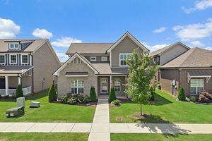6437 ARMSTRONG DR, HERMITAGE, TN