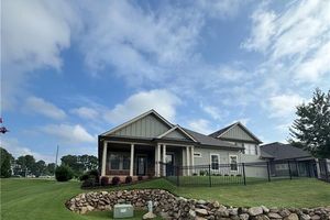 57 CEDARCREST VILLAGE LN, ACWORTH, GA