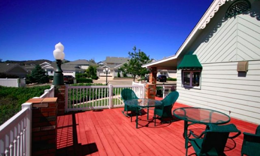 Spacious Outdoor Patio
