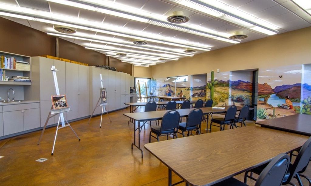 Arts & Crafts Studio