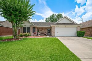 2738 N LARKSPUR CIR, PEARLAND, TX
