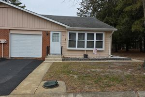 11B MOCCASIN DR, WHITING, NJ