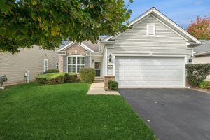 2864 EDGEWATER DR, ELGIN, IL