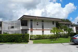 7 GREENWAY VLG 103, ROYAL PALM BEACH, FL