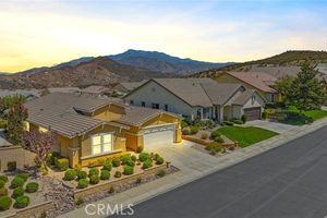 442 YELLOWSTONE PARK, BEAUMONT, CA