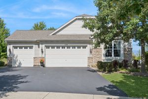 1504 MANSFIELD DR, AURORA, IL
