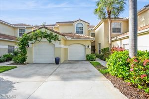 74 SILVER OAKS CIR APT 9202, NAPLES, FL