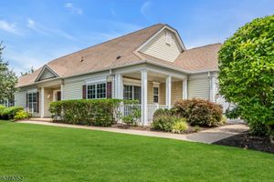 106 STONE MANOR DR, SOMERSET, NJ