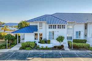 983 SANDPIPER CIR, BRADENTON, FL