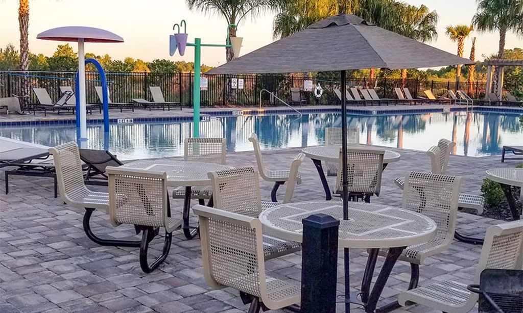 Outdoor Pool & Patio