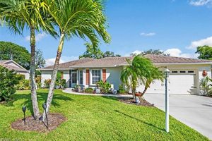 736 CHARLEMAGNE BLVD, NAPLES, FL