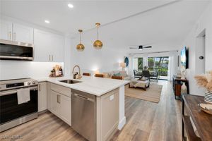 3030 BINNACLE DR 206, NAPLES, FL