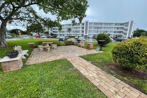139 OAKRIDGE J # 139, DEERFIELD BEACH, FL