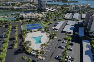 7930 SUN ISLAND DR 104, SOUTH PASADENA, FL